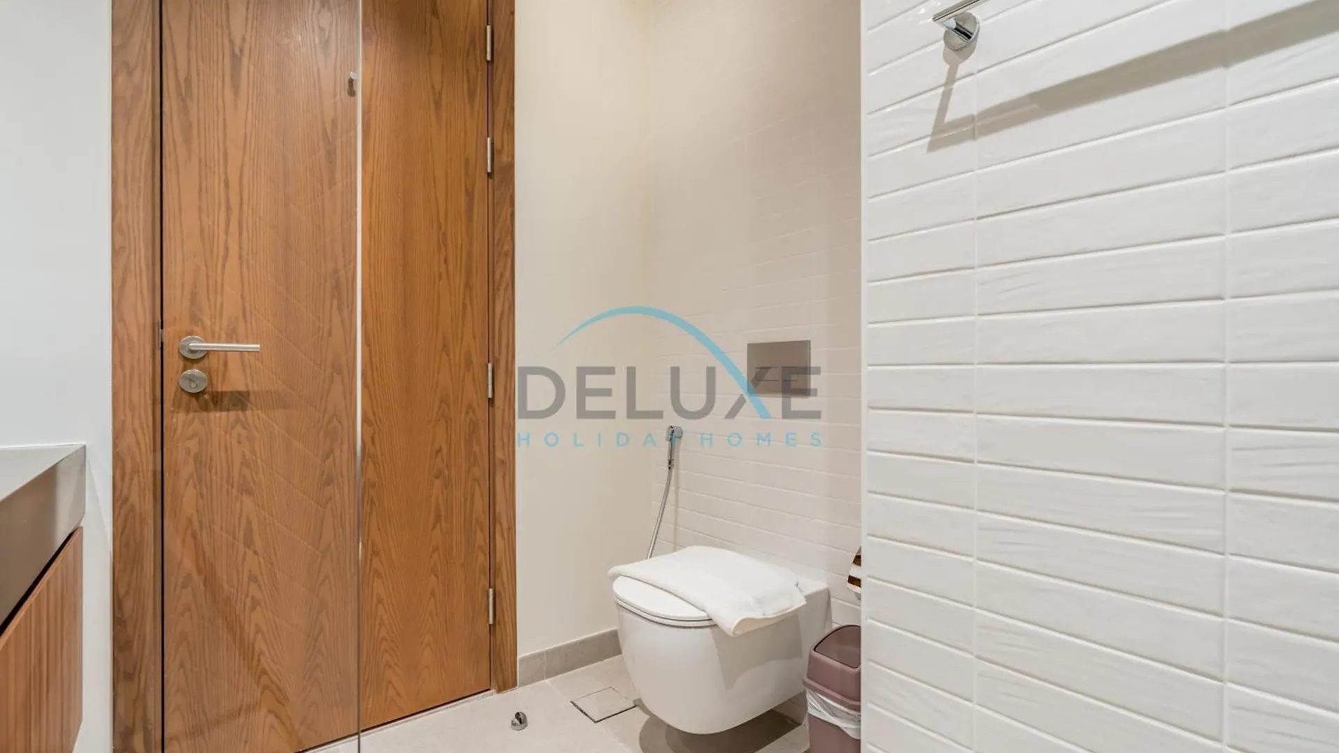 Chic 2Br In Central Park Building 1, Al Wasl By Deluxe Holiday Homes 두바이 0*,  아랍에미리트