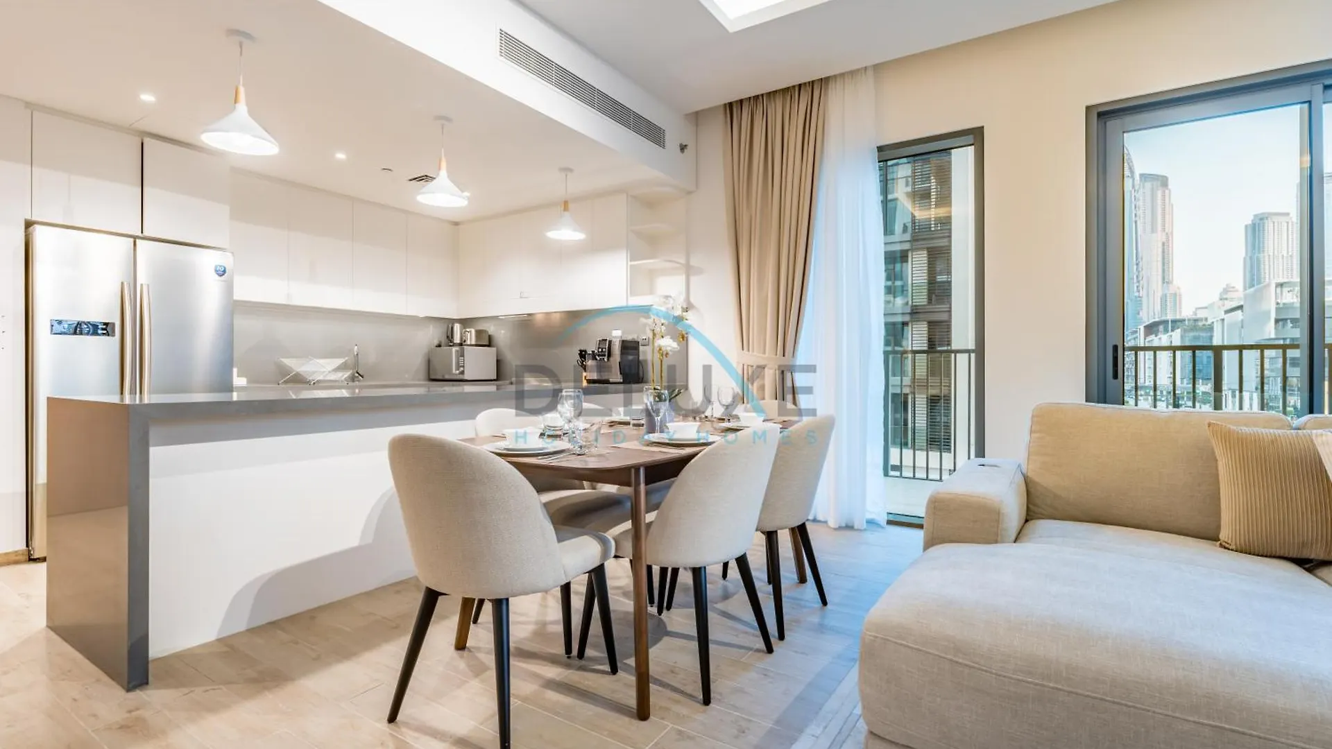 Chic 2Br In Central Park Building 1, Al Wasl By Deluxe Holiday Homes 두바이 0*,